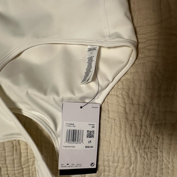 Nike Women's Classic White Sports Bra - Picture 3 of 4